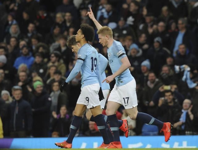 AG平台-利物浦豪取八连胜，逆风翻盘晋级